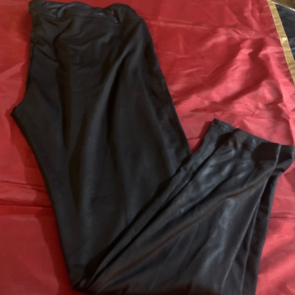 Black/shimmer leggings